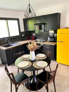 Bas de villa avec jardin idéalement situé entre Ajaccio et Porticcio