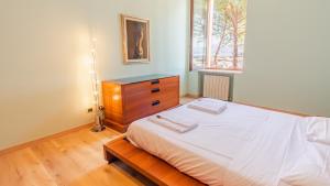Romantic Coast View - Italian Homing
