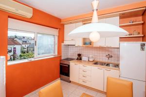 Marina Bay Apartment