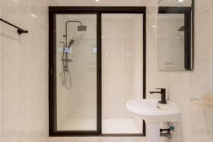 Best Pool Villa Pattaya 5BR Luxury Stay 20 Guest