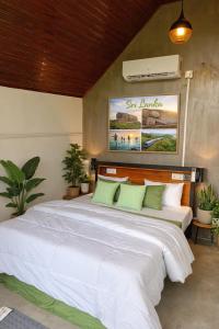 The WE2- Private Jungle Villa Pool 5 min to Beach