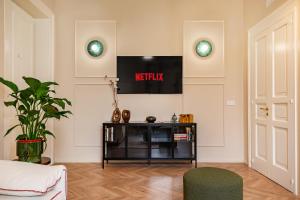 20min Sea & Airport - AC&WIFI Pastel & Mid-Century Suites