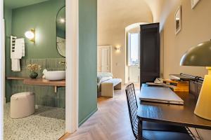 20min Sea & Airport - AC&WIFI Pastel & Mid-Century Suites