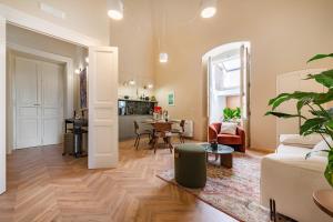 20min Sea & Airport - AC&WIFI Pastel & Mid-Century Suites