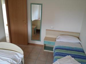 Residence New Solaria beach included with umbrella and sunbeds