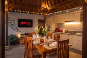 AmaLuna II 3BR Private Pool Villa near Seminyak Center