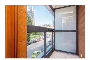 Golden Apartments Warsaw - Luxury Stay on Grzybowska 85-200