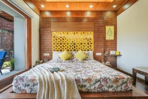ELIVAAS Aaram Bagh Pet-friendly Villa With Views and Terrace Sit-Out