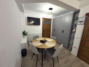 Private House near City Center - Zeno Studios by Ben Apartments