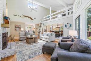 7 Fern Court