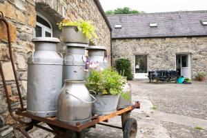 Oak Cottage at Scolton Cottages - Indoor pool