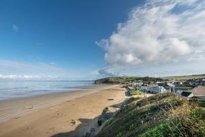 2 Bed in Broad Haven oc-c27962