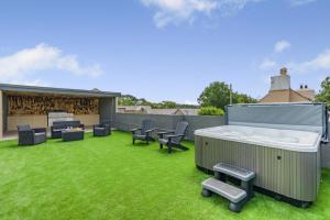 5 Bed in Horningtops oc-o30628