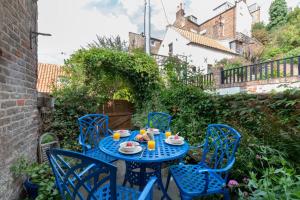 3 Bed in Whitby oc-w454