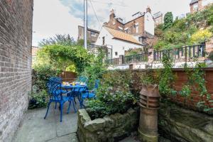 3 Bed in Whitby oc-w454