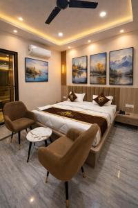 Hotel Atlantis Suites By Signature Stayz Near Kashi Vishwanath Rathyatra