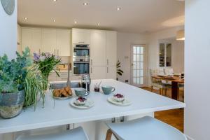 3 Bed in Sidmouth oc-m30720