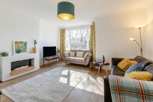 3 Bed in Sidmouth oc-m30720
