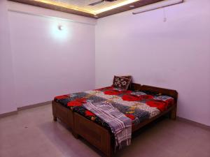 Premium 3BHK in Kunhari - Peaceful Stay