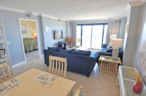 Springs Towers 406 Newly Renovated 3BR Oceanfront Condo