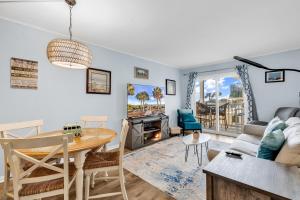 Ocean Views l 2BR l Private Beach Access