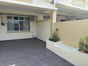 Tg Puteri Resort, 10pax, 20 mins to CIQ JB