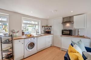 2 Bed in Brixham oc-s27146