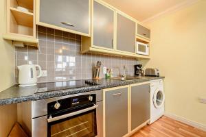 2 Bed in Broad Haven oc-s27956