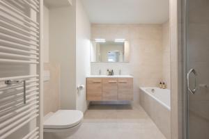 Seaview Apartment with Parking & Balcony
