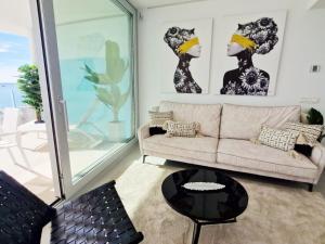 Amazing Sea Views, The Wave