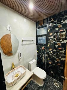 Rustic Brown By Red Hook