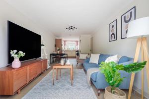 BnBNova - 4BR 2BA with Patio - Near Tate & Thames