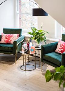 The Urban Greenhouse