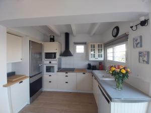 Villa T6, 10 couchages, front de mer, piscine, Saint Pierre la Mer