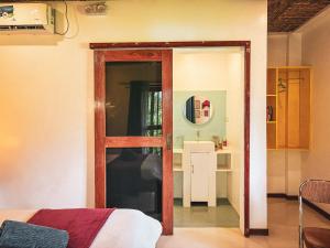 Copacabana Siargao Boutique Hotel & Artcafé