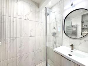 Elegant Newly Renovated Apartment - Notting Hill