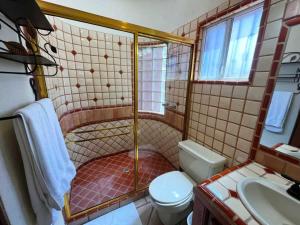 Comfortable Beachfront Condo Las Palmas II 11 B