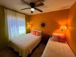 Comfortable Beachfront Condo Las Palmas II 11 B