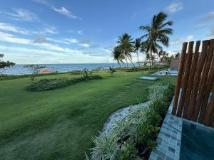 LANAI BEACH - Com Piscina - Pé na areia