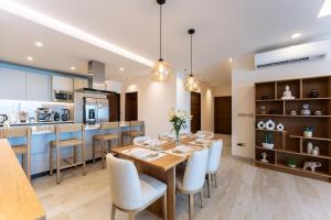3102 - Paradise Cove 2A La Entrega