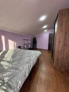 Cozy Second Floor with Yard , კომფორტული მეორე სართული ეზოთი