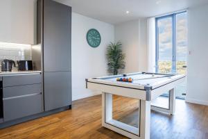 Manchester City Centre apartment, Pool table