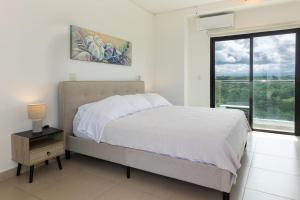 The Opal Condo by AcoModo Vista Mar