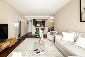 Elegant 1 BR apartment