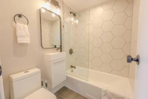 Back Bay Stylish Studio