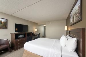 Canad Inns Destination Centre Club Regent Casino Hotel