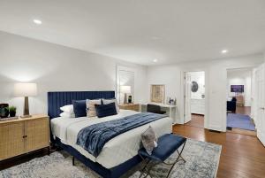 The Butler Bulldog Bungalow - Game Room - Luxe - Family Friendly