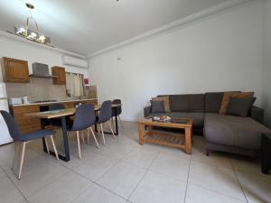 Central & Bright Apartment Free Wi-Fi