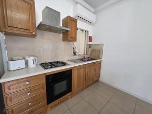 Central & Bright Apartment Free Wi-Fi