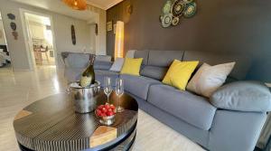 THE BEACH HOUSE PLAYA DEL ARENAL Jávea - Pool & Garden - Steps from the beach - WiFi & Kitchen